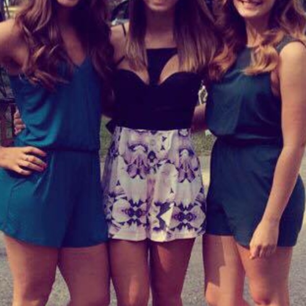 Romper - Picture 2 of 5